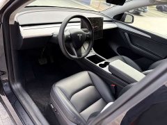 Tesla Model Y Rear-Wheel Drive - ფოტო 8