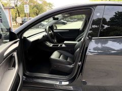 Tesla Model Y Rear-Wheel Drive - ფოტო 9