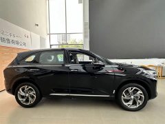 FAW Red Flag HS3 PHEV 117km Dynamic Edition - ფოტო 4