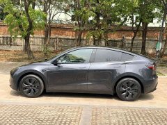 Tesla Model Y Rear-Wheel Drive - ფოტო 10