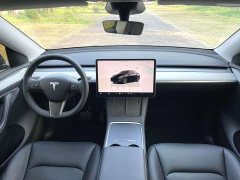 Tesla Model Y Rear-Wheel Drive - ფოტო 2