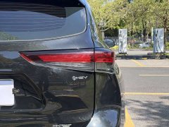 Toyota Crown Land Cruiser Crown Venza 2.5L HEV AWD Luxury - фото 17