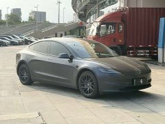 Tesla Model 3 Rear-Wheel Drive - ფოტო 3