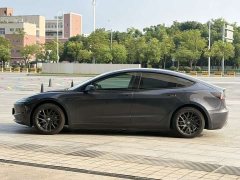 Tesla Model 3 Rear-Wheel Drive - ფოტო 4