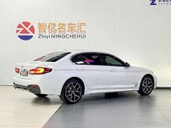 BMW 5 Series 530Li Luxury M Sport Package - ფოტო 4