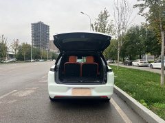Li Auto L8 Pro - ფოტო 20