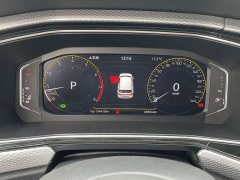 Volkswagen Tacqua Touran 200TSI DSG Smart Connected Edition - ფოტო 13