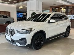BMW X1 sDrive20Li Fashion Edition - ფოტო 1
