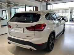 BMW X1 sDrive20Li Fashion Edition - ფოტო 6