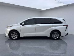 Toyota Sienna 2021 2.5L Hybrid Premium Edition - ფოტო 16