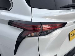 Toyota Sienna 2021 2.5L Hybrid Premium Edition - ფოტო 8