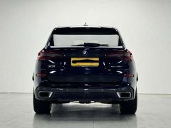 BMW X5 xDrive 30Li M Sport Package - ფოტო 8