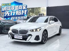 BMW 5 Series 530Li Premier M Sport Package - ფოტო 1