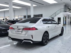 BMW 5 Series 530Li Premier M Sport Package - ფოტო 15