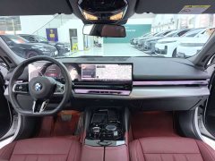 BMW 5 Series 530Li Premier M Sport Package - ფოტო 7
