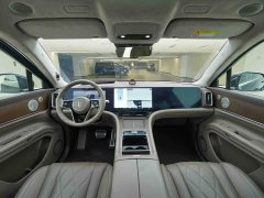 AITO M9 Extended Range Ultra 52kWh 6-Seater - ფოტო 16
