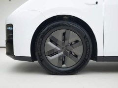 Li Auto MEGA Home Family Edition - ფოტო 13