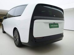 Li Auto MEGA Home Family Edition - ფოტო 4
