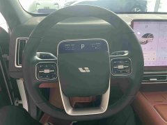 Li Auto L6 Pro - ფოტო 12