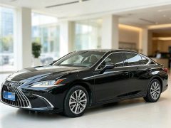 Lexus ES 260 Excellence Edition - ფოტო 3