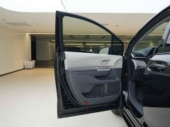 Toyota Sienna 2.5L Hybrid Comfort Edition - ფოტო 16