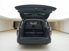 Toyota Sienna 2.5L Hybrid Comfort Edition - ფოტო 5