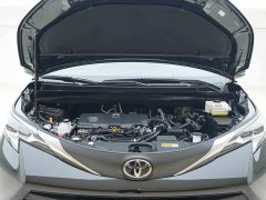 Toyota Sienna 2.5L Hybrid Comfort Edition - ფოტო 6
