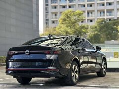 Volkswagen Magotan 300TSI Respect Edition Eye-catching Package - ფოტო 4