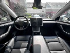 Tesla Model Y Rear-Wheel Drive - ფოტო 8