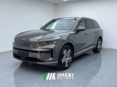 2025 Onvo L90 Max Six-Seater