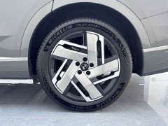 Nio Lerado L90 Max Six-Seater - ფოტო 8