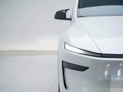 Tesla Model Y 2026 Long Range All-Wheel Drive - ფოტო 12