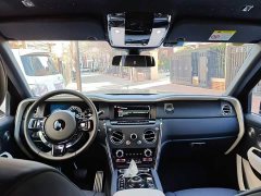 Rolls-Royce Cullinan 2018 Five-Seater - ფოტო 4