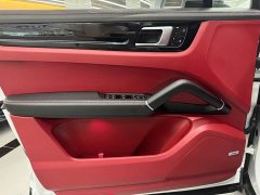 Porsche Cayenne New Energy 2021 Cayenne E-Hybrid 2.0T - ფოტო 6