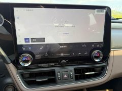 Lexus ES 200 Premium Edition - ფოტო 10