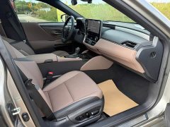 Lexus ES 200 Premium Edition - ფოტო 15