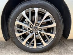 Lexus ES 200 Premium Edition - ფოტო 17