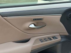 Lexus ES 200 Premium Edition - ფოტო 7