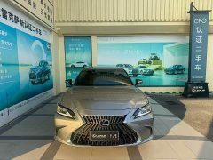 Lexus ES 200 Premium Edition - ფოტო 2