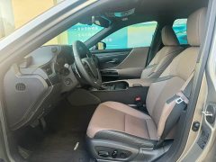 Lexus ES 200 Premium Edition - ფოტო 4