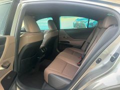 Lexus ES 200 Premium Edition - ფოტო 5