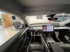 Tesla Model Y Long Range All-Wheel Drive - ფოტო 13