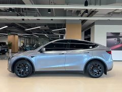 Tesla Model Y Long Range All-Wheel Drive - ფოტო 3