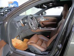 Volvo V90 Cross Country B5 AWD Inscription - ფოტო 8