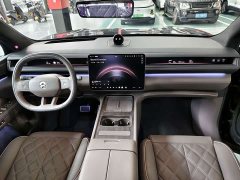 NIO ES8 2026 Six-Seat Executive Luxury Edition - ფოტო 10