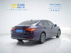 Lexus ES 200 Premium Edition - ფოტო 4