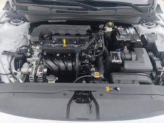 Hyundai Elantra 2023 1.5L CVT Luxury - ფოტო 10