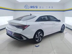 Hyundai Elantra 2023 1.5L CVT Luxury - ფოტო 3