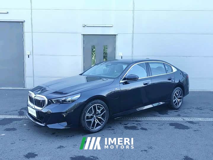 BMW i5 eDrive 35L M Sport Package - ავტომობილი ჩინეთიდან