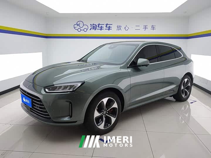 AITO M5 Extended Range AWD Performance